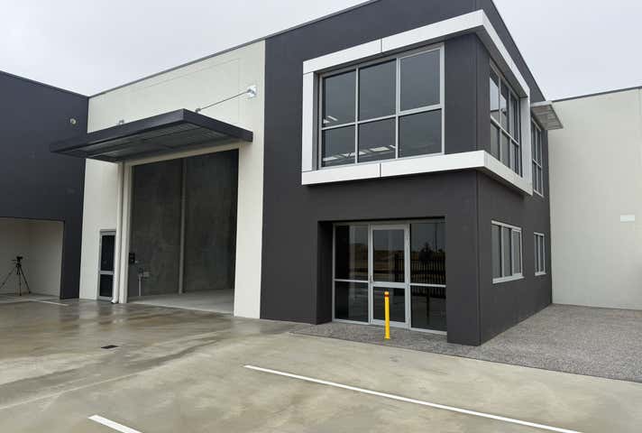 94 GREENWICH PARADE Neerabup WA 6031 - Image 11