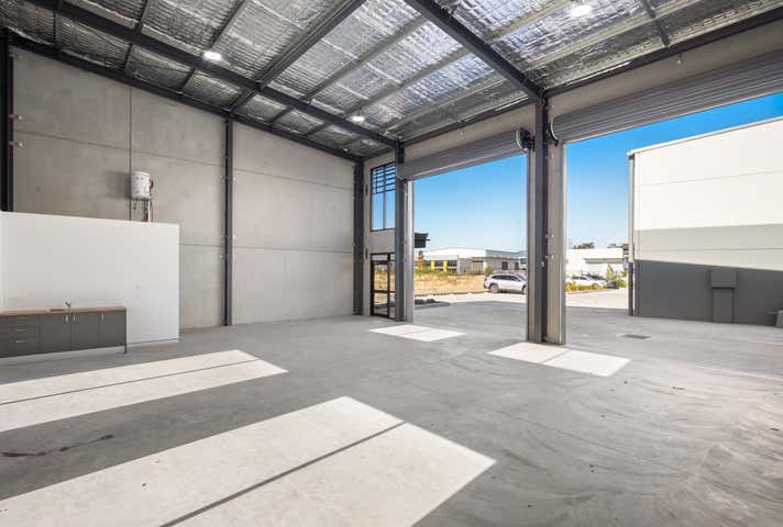 Unit 11, 50 Riverside Drive Mayfield West NSW 2304 - Image 4
