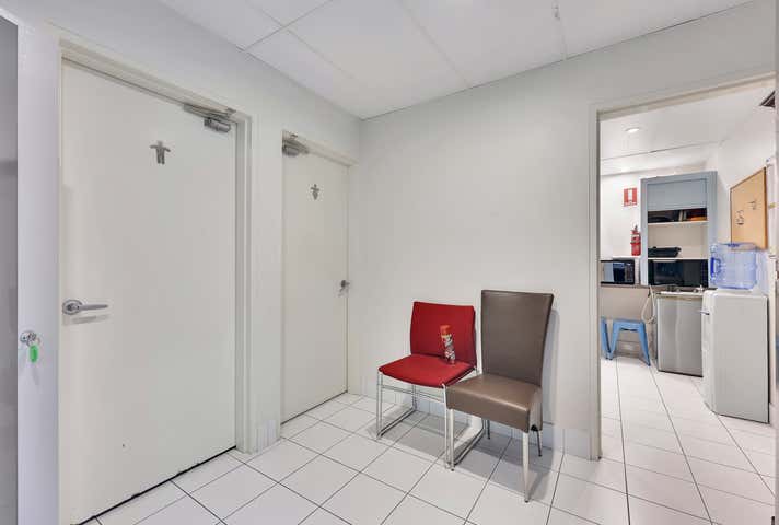 27/42 Bundall Road Bundall QLD 4217 - Image 8