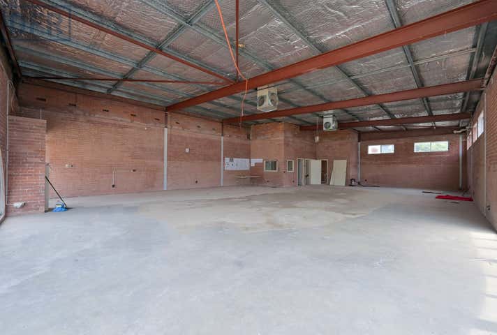 216 South Street White Gum Valley WA 6162 - Image 13