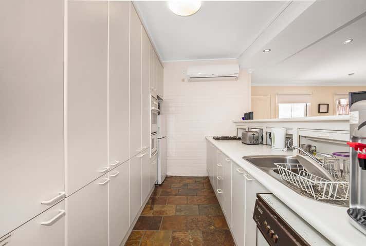 149 Fortescue Street Spring Hill QLD 4000 - Image 9