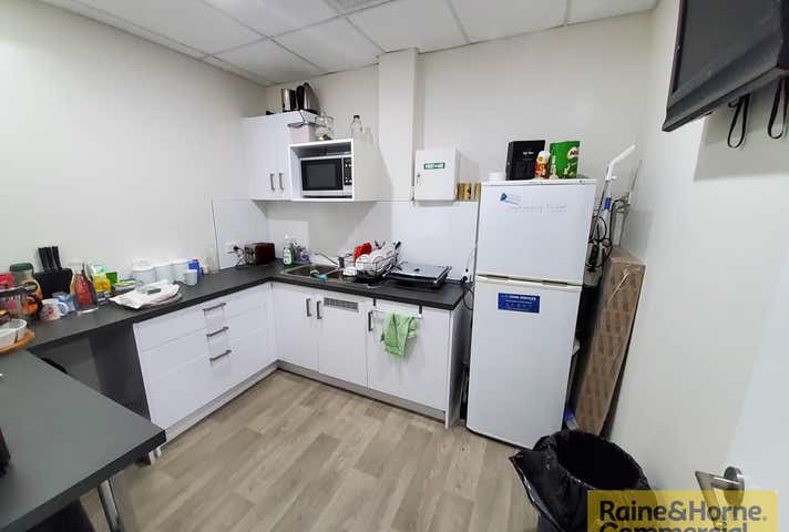 11-12, 696 Sandgate Road Clayfield QLD 4011 - Image 7