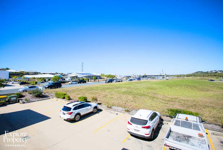 8/13 Carl Street Rural View QLD 4740 - Image 13