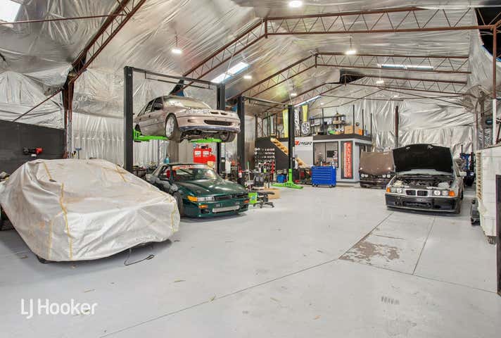 15 Bradpole Road Edinburgh North SA 5113 - Image 5