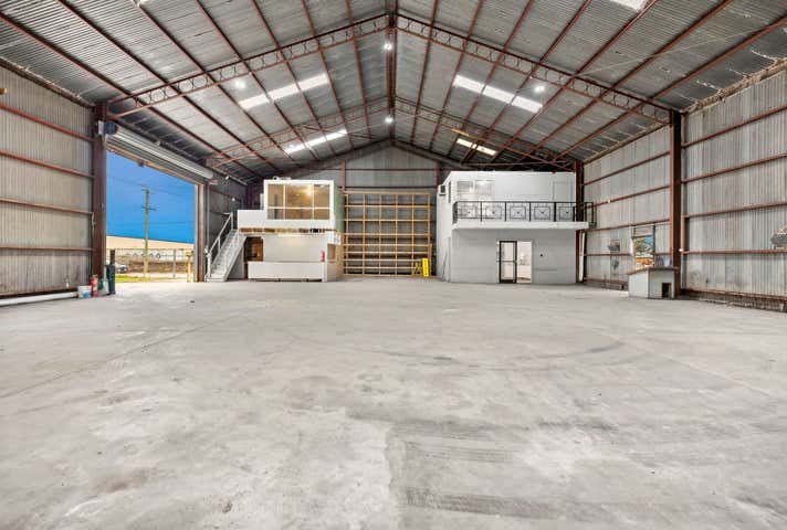 1/14 Gravel Pits Road South Geelong VIC 3220 - Image 2