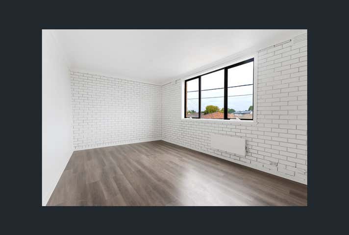 27 The Circle Altona North VIC 3025 - Image 12