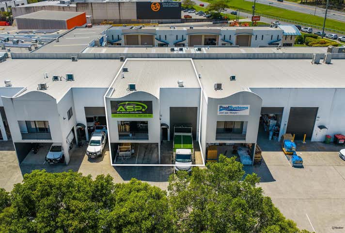 4/1 Crown Court Varsity Lakes QLD 4227 - Image 2