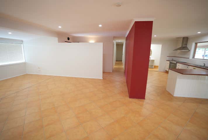 18 Nerang-Broadbeach Road Nerang QLD 4211 - Image 7