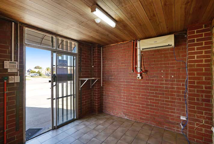 16 Muros Place Midvale WA 6056 - Image 8