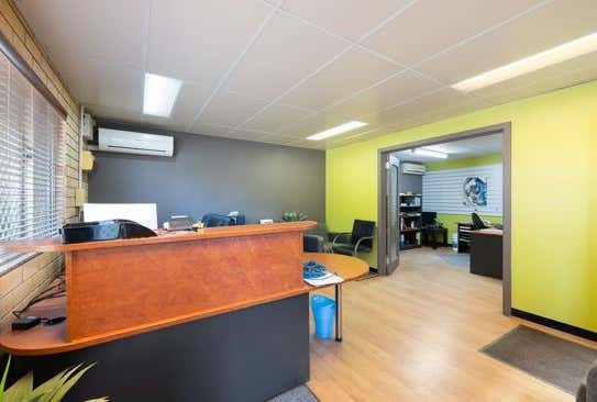 1/27 Weatherburn Way Kardinya WA 6163 - Image 4