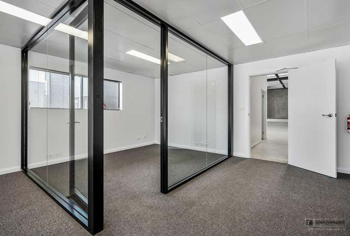 Unit 2, 237 Kennedy Drive Cambridge TAS 7170 - Image 4