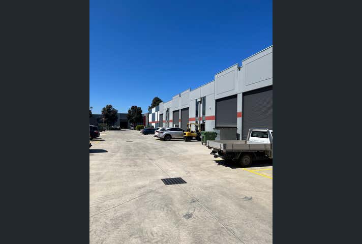 Unit 7, 72 Makland Drive Derrimut VIC 3026 - Image 2