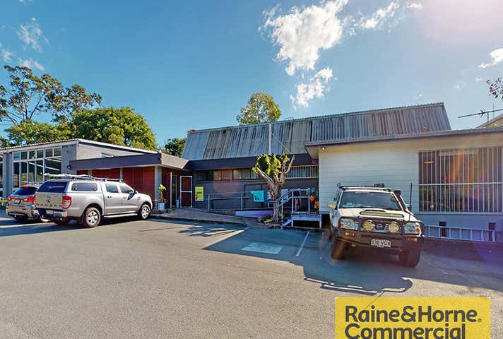 2/983 South Pine Road Everton Hills QLD 4053 - Image 1