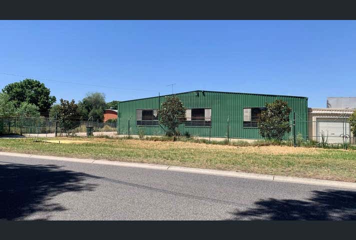 89 RUFUS ST Epping VIC 3076 - Image 2