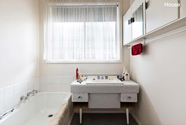 100 & 102 Main Hurstbridge Road Diamond Creek VIC 3089 - Image 13