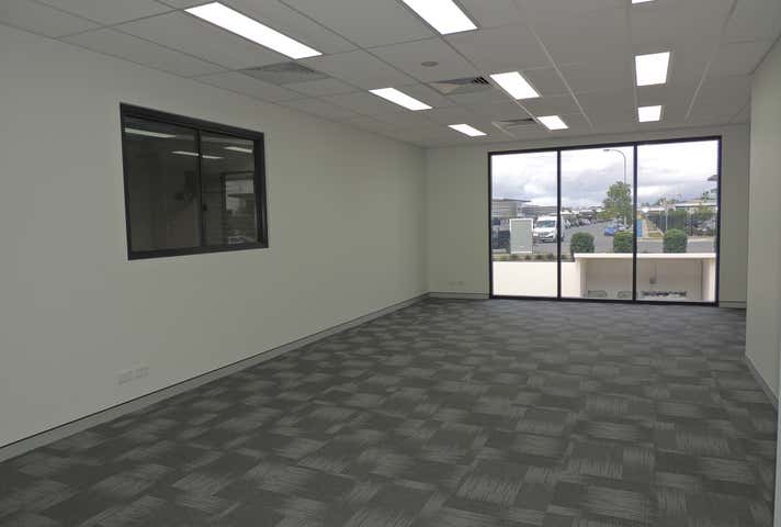 3/2 Aliciajay Circuit Luscombe QLD 4207 - Image 11