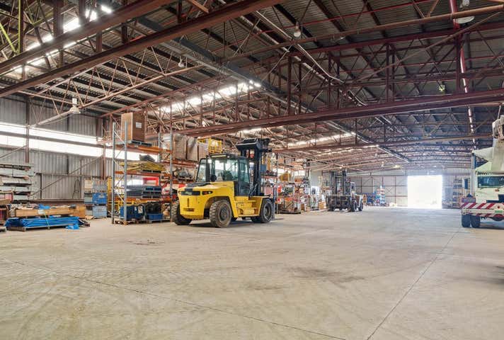 25 Wellard St Bibra Lake WA 6163 - Image 4