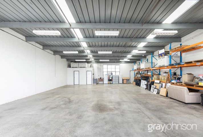 48 Crown Avenue Mordialloc VIC 3195 - Image 2