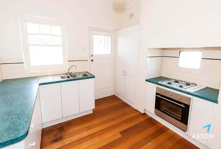 2/4 Williams Road Prahran VIC 3181 - Image 2