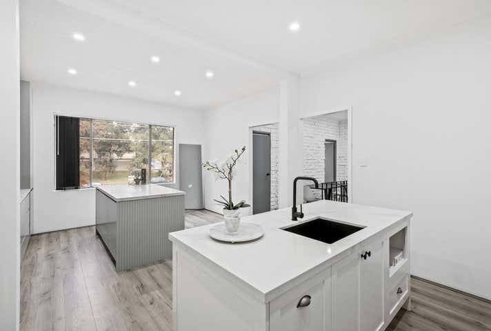 Unit 15, 8-10 Britton Street Smithfield NSW 2164 - Image 5