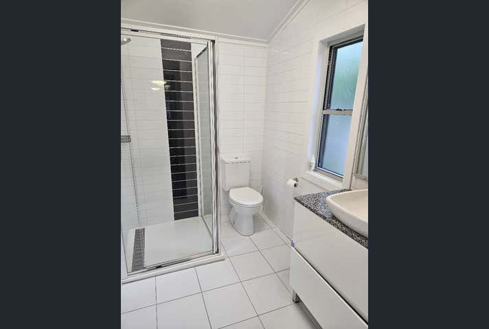 141 riding road Hawthorne QLD 4171 - Image 15