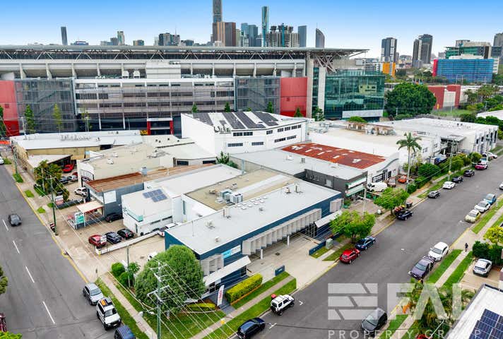 2/14 Heussler Terrace Milton QLD 4064 - Image 4