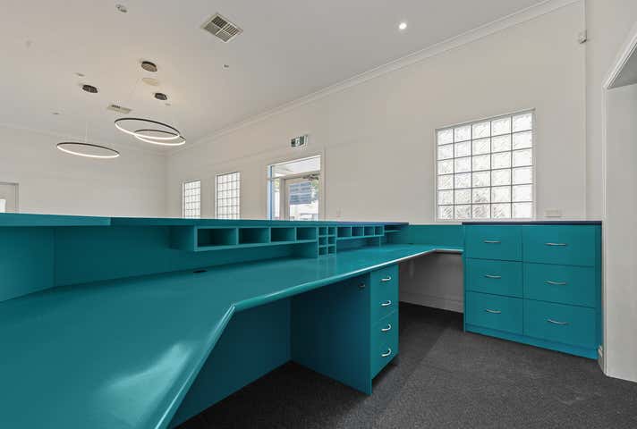 19 Victoria Street Victor Harbor SA 5211 - Image 3