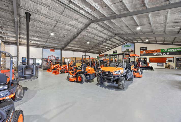 12 Wiltshire Lane Delacombe VIC 3356 - Image 6