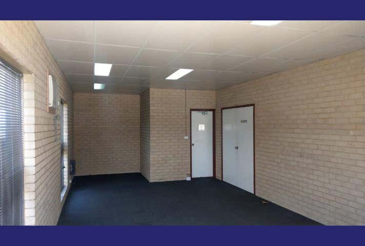 25 Berriman Dr Wangara WA 6065 - Image 7