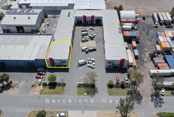 1/6 Barcelona Way Maddington WA 6109 - Image 2