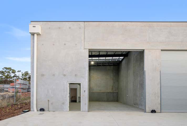 7/11 McRorie Court Cambridge TAS 7170 - Image 3