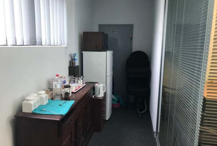 Unit 14, 15-21 Collier Rd Morley WA 6062 - Image 10