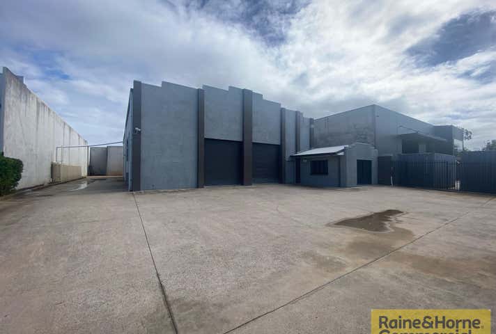 357 MacDonnell Road Clontarf QLD 4019 - Image 1