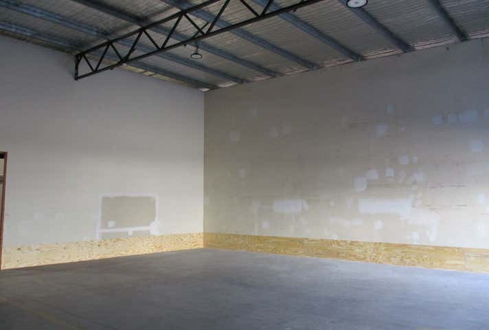 Shop 4 & 5, 165-175 English Street Manunda QLD 4870 - Image 8