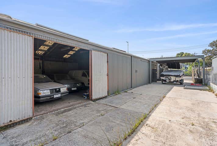 36 Lambert Avenue Newtown VIC 3220 - Image 9