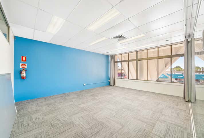 10/77 Redcliffe Parade Redcliffe QLD 4020 - Image 4