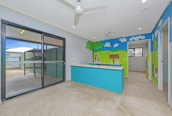 2/251 Ingham Road Garbutt QLD 4814 - Image 2