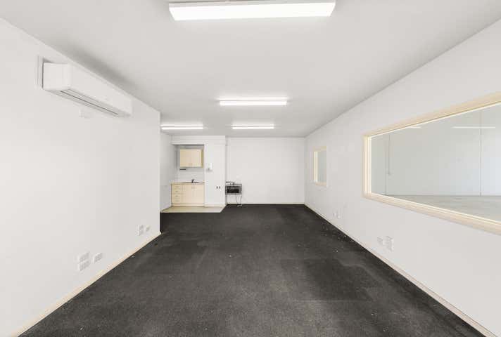 Unit  1, 75-77 Chifley Drive Preston VIC 3072 - Image 5