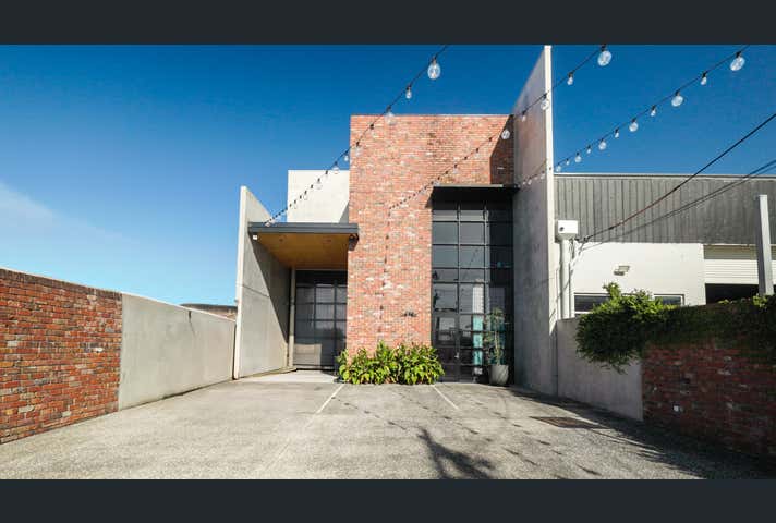 11 Ozone Parade Miami QLD 4220 - Image 4