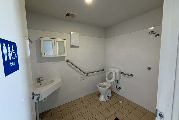 7/75 Waterway Drive Coomera QLD 4209 - Image 9