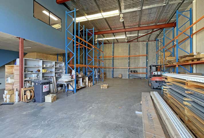 Unit 2, 27 Christable Way Landsdale WA 6065 - Image 2
