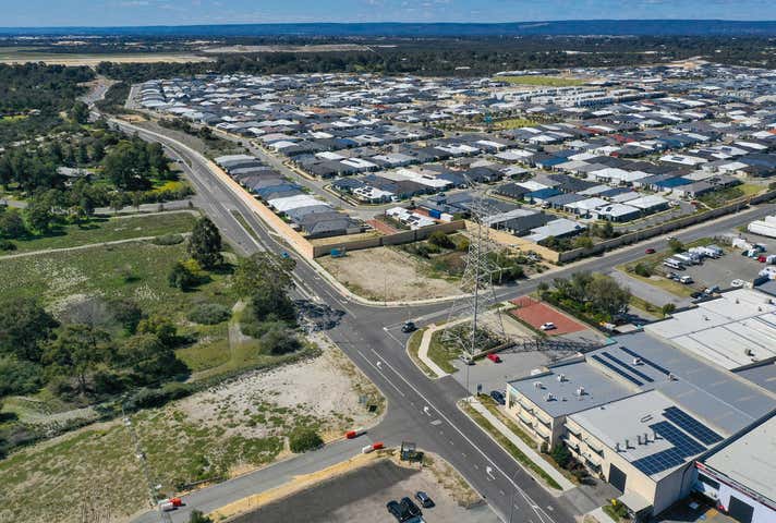 1 Dollier Street Treeby WA 6164 - Image 8