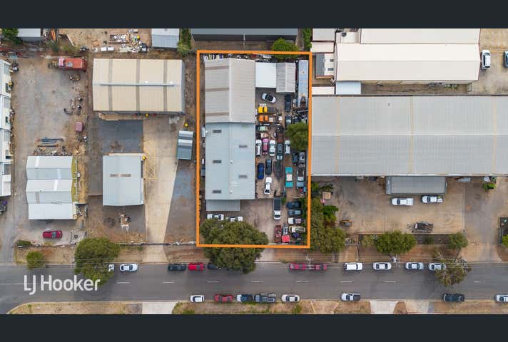 15 Bradpole Road Edinburgh North SA 5113 - Image 1