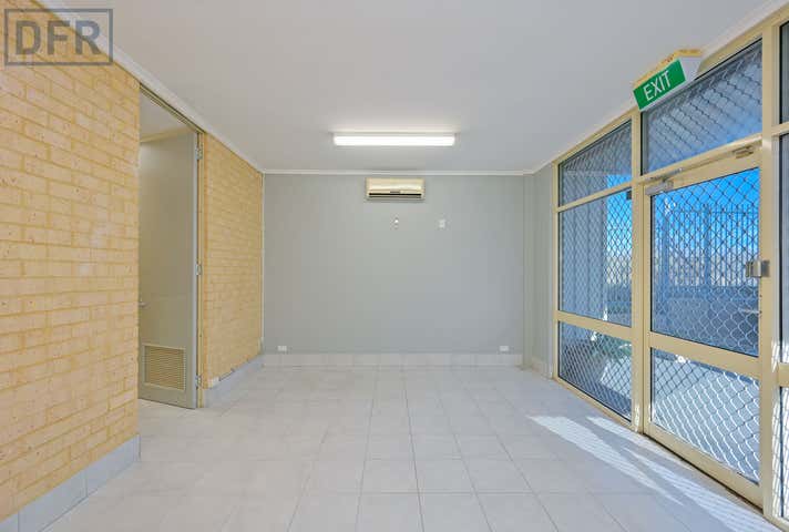 2/8 Erceg Road Yangebup WA 6164 - Image 13