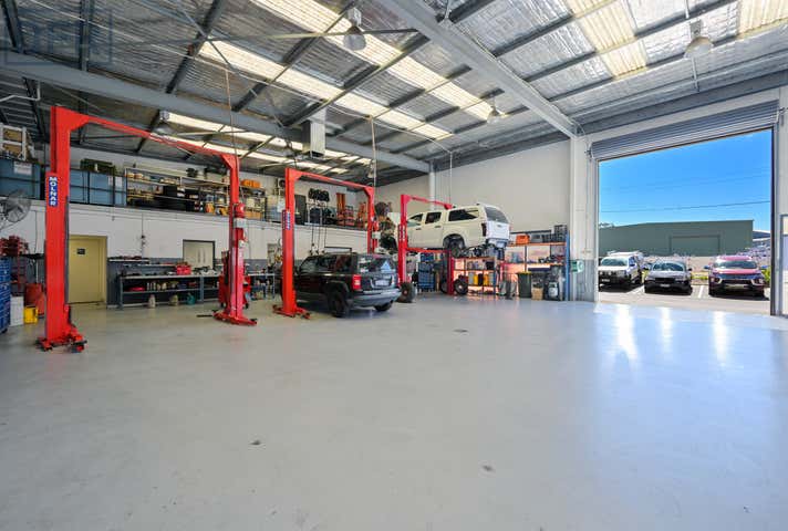 1/30 Hammond Road Cockburn Central WA 6164 - Image 8