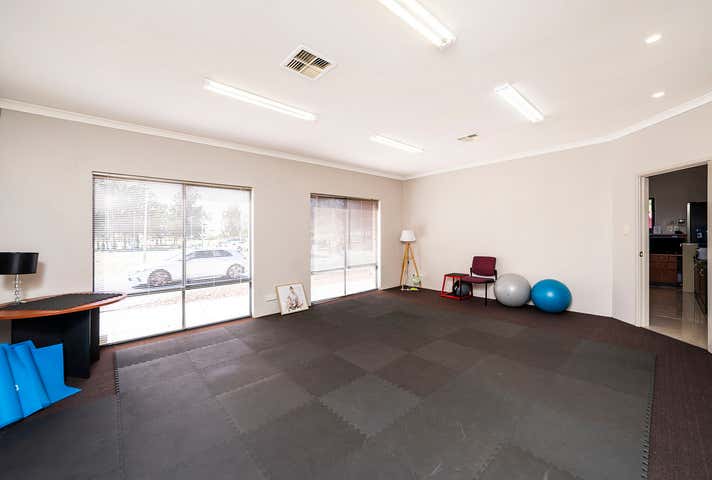 37 Mornington Parkway Ellenbrook WA 6069 - Image 5