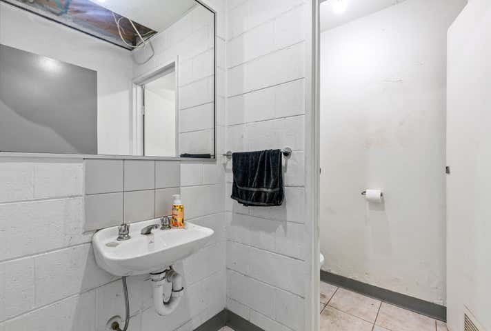 9/12-20 James Court Tottenham VIC 3012 - Image 7