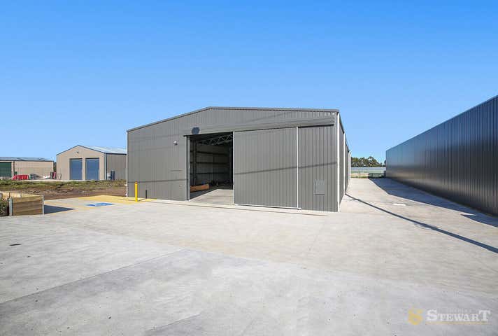 18 Hugh Murray Drive Colac East VIC 3250 - Image 1