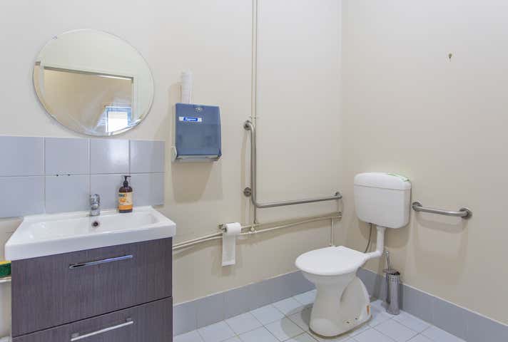 31A Manning Road Cannington WA 6107 - Image 12