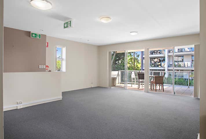 80 Ferny Avenue Surfers Paradise QLD 4217 - Image 15